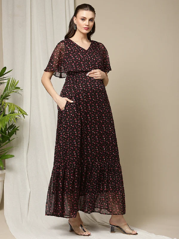 Maternity dress for a baby's first visit to the rock garden One Piece Maternity Maxi Dress