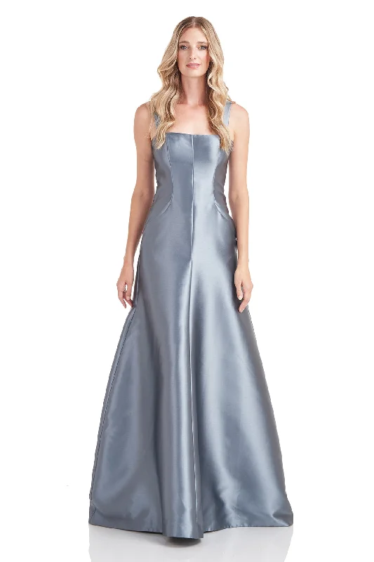 Long - sleeved formal dresses in velvet for a winter formal event Tatiana Flared Gown Long - sleeved formal dresses in velvet for a winter formal event Tatiana Flared Gown