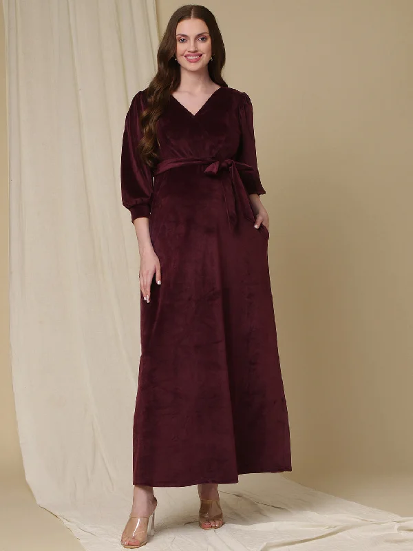 Maternity dress for a baby's first visit to the bird sanctuary Velvet Maternity Party Dress